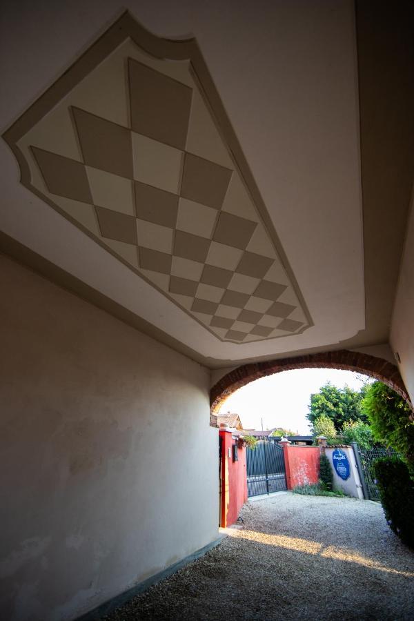 Binario 9 3/4 Villafranca Piemonte Exterior foto